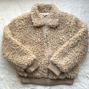 NWOT Teddy Bear Fluffy Zip Up 🐻